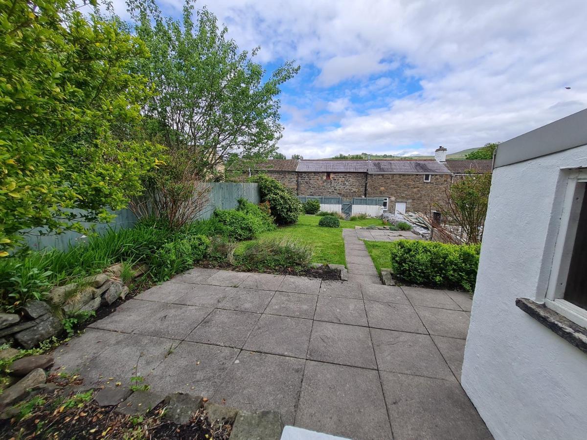Picturesque 2 Bedroom Miners Cottage Near Bike Park Wales & Brecon Beacons Merthyr Tydfil Eksteriør bilde